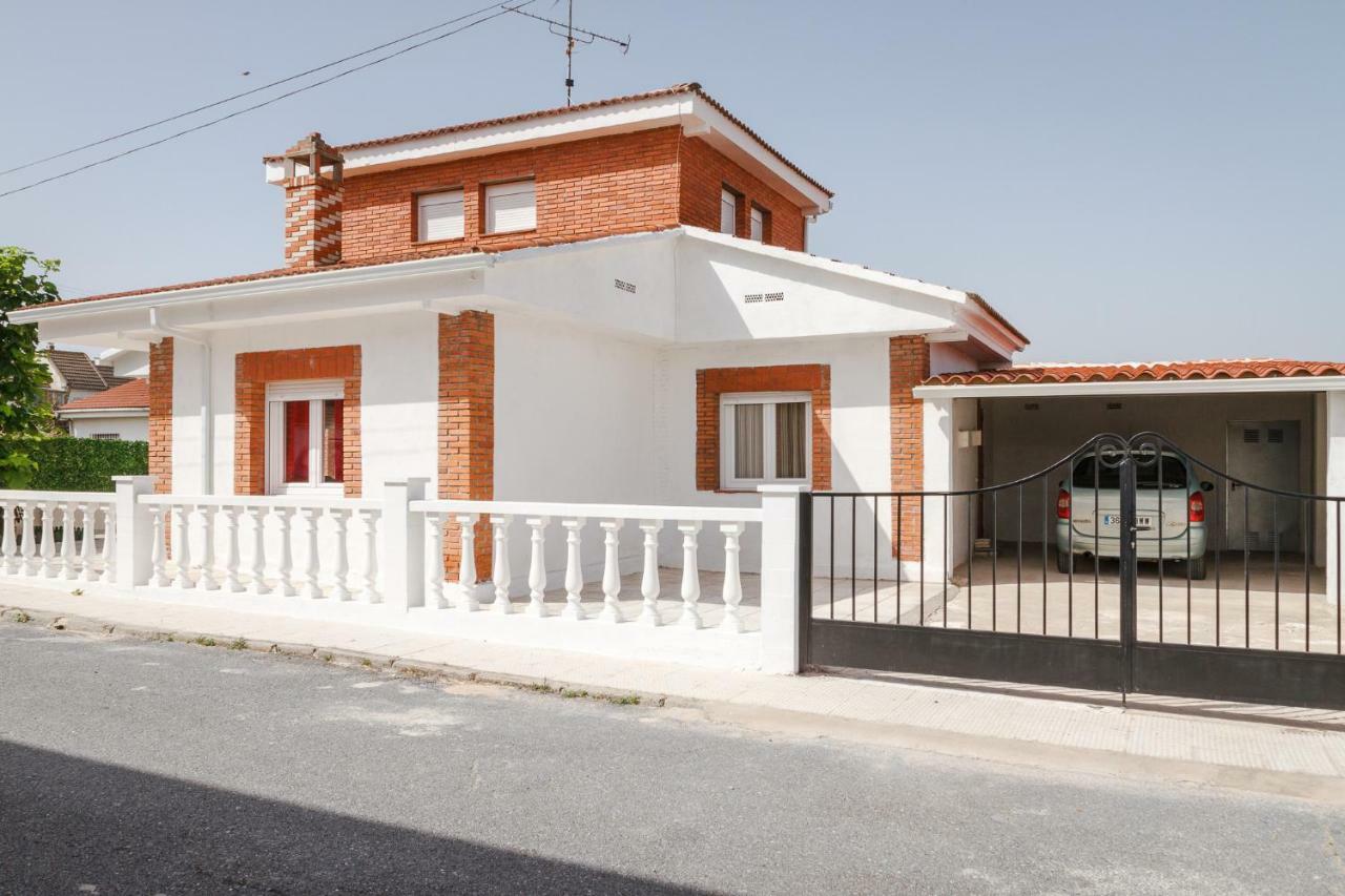 Casa Turistica El Navego Holiday home Martin Munoz de las Posadas